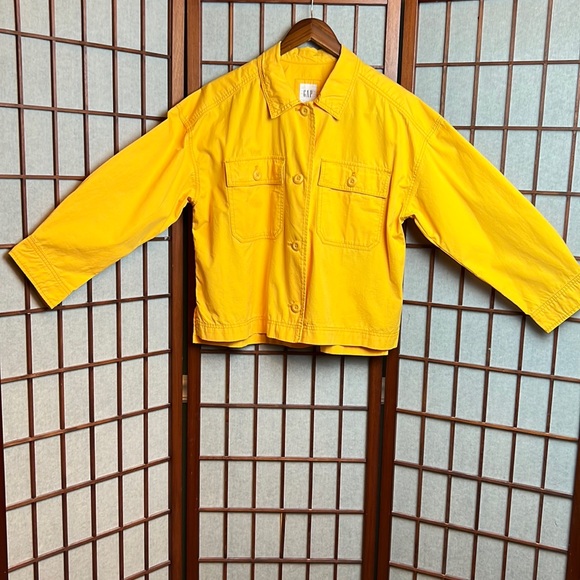 Gap Women's Yellow Jacket. Brand new. - Picture 4 of 7
